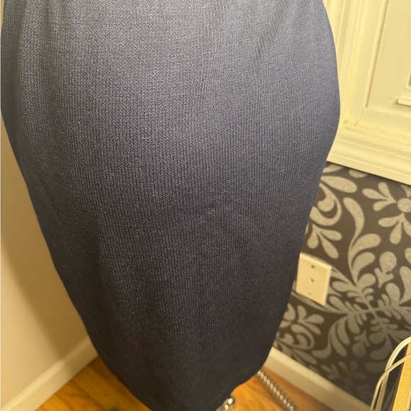 Navy St. John Collection pencil skirt - Picture 2 of 2